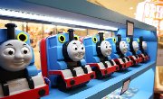 游玩推介 || 71辆风靡全球的“托马斯小火车”，停靠在万象城东广场