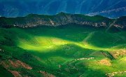 新疆伊犁，中国最美的地方，每走一步，都是人间仙境！