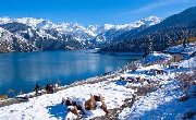 新疆冬季最美的五大湖泊，体验冰雪晶莹的唯美纯净！