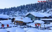 冬季武汉到长白山旅游：报价3499元（冰雪之恋--吉林雾凇-长白山天池-魔界-哈尔滨-亚布力滑雪-雪乡双飞6日游）