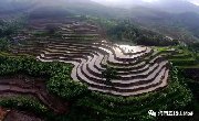 牙胡梯田 雕刻在五指山雨林深处的时光线条