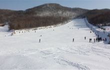 鸣山绿洲滑雪场景点