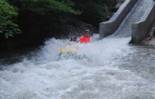 赤松黄大仙峡谷漂流景点