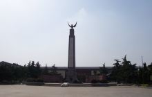 二七烈士纪念碑