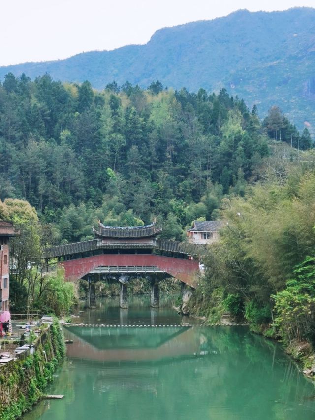 浙江省景点大全 温州市景点大全 泰顺县景点大全 >泰顺廊桥景区旅游