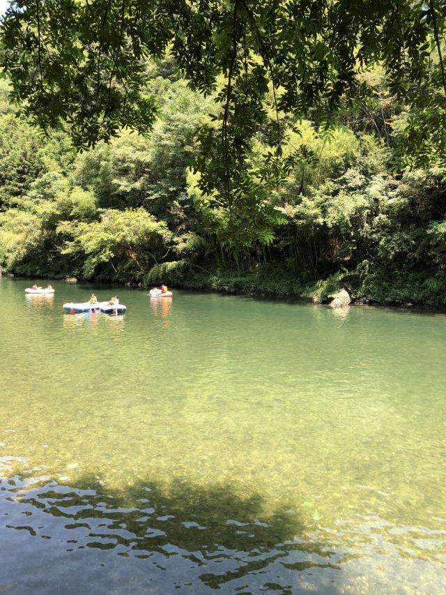 秋浦河怪潭漂流景区旅游攻略 之景点1(1/共25页)