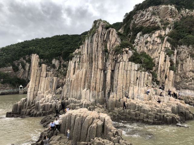 浙江省景点大全 宁波市景点大全 象山县景点大全 >花岙石林景区旅游