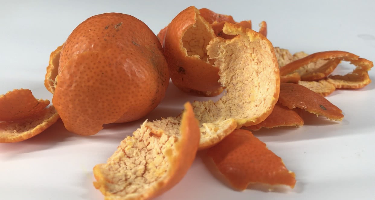 橘子皮有什么营养价 /> /div>桔子皮具有调中开胃,理气降逆,燥湿化痰