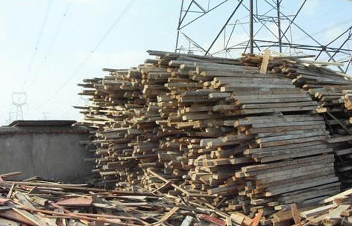 供应德州经济开发区艺柯木材加工部--废旧木板加工 木片加工,欢迎洽谈