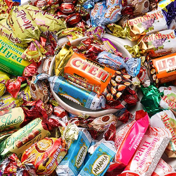 包邮进口俄罗斯混合糖果喜糖紫皮糖巧克力夹心奶糖年货500克