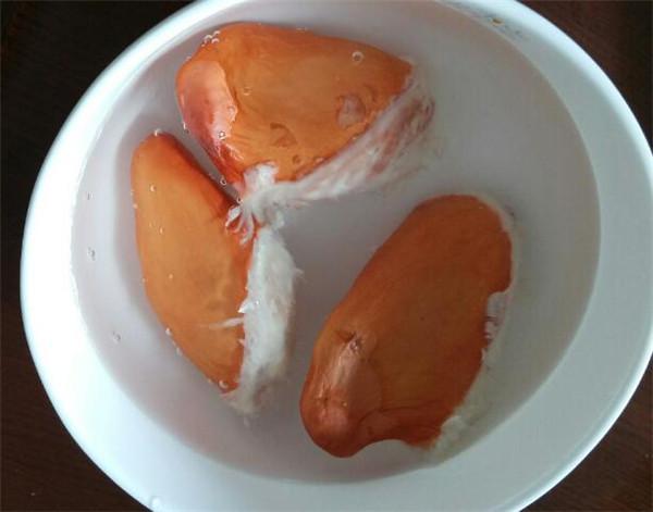 榴莲核也可以吃,最简单的做法就是水煮或蒸熟