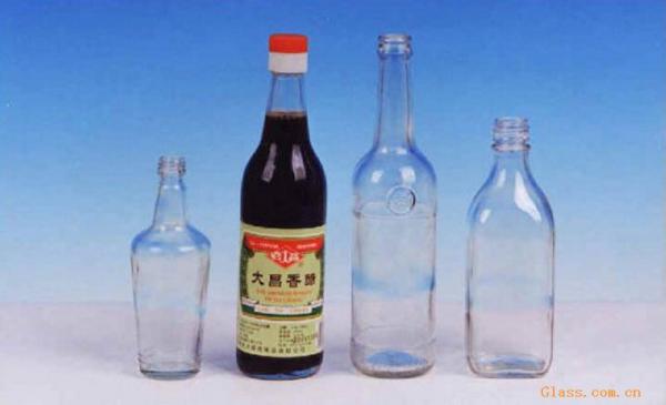 酱油瓶,调味瓶,我厂生产产品主要有玻璃瓶,调味品瓶,酱油瓶,醋瓶,麻