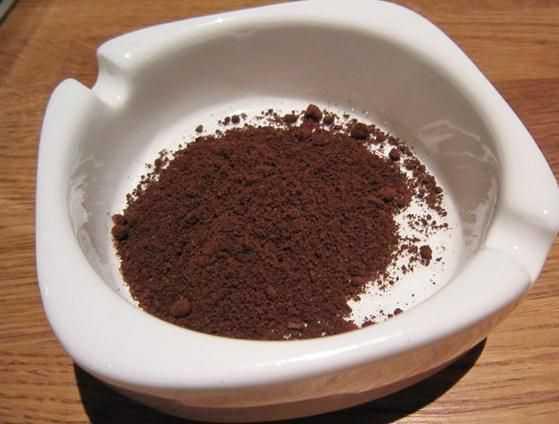 咖啡渣用来养花的6种实用方法