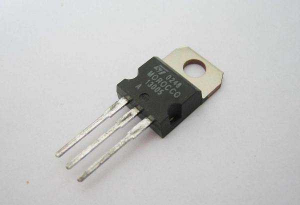 d880三极管用什么型号代替