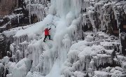 冰瀑，冬日里的时光凝结，冬季旅游新玩法√